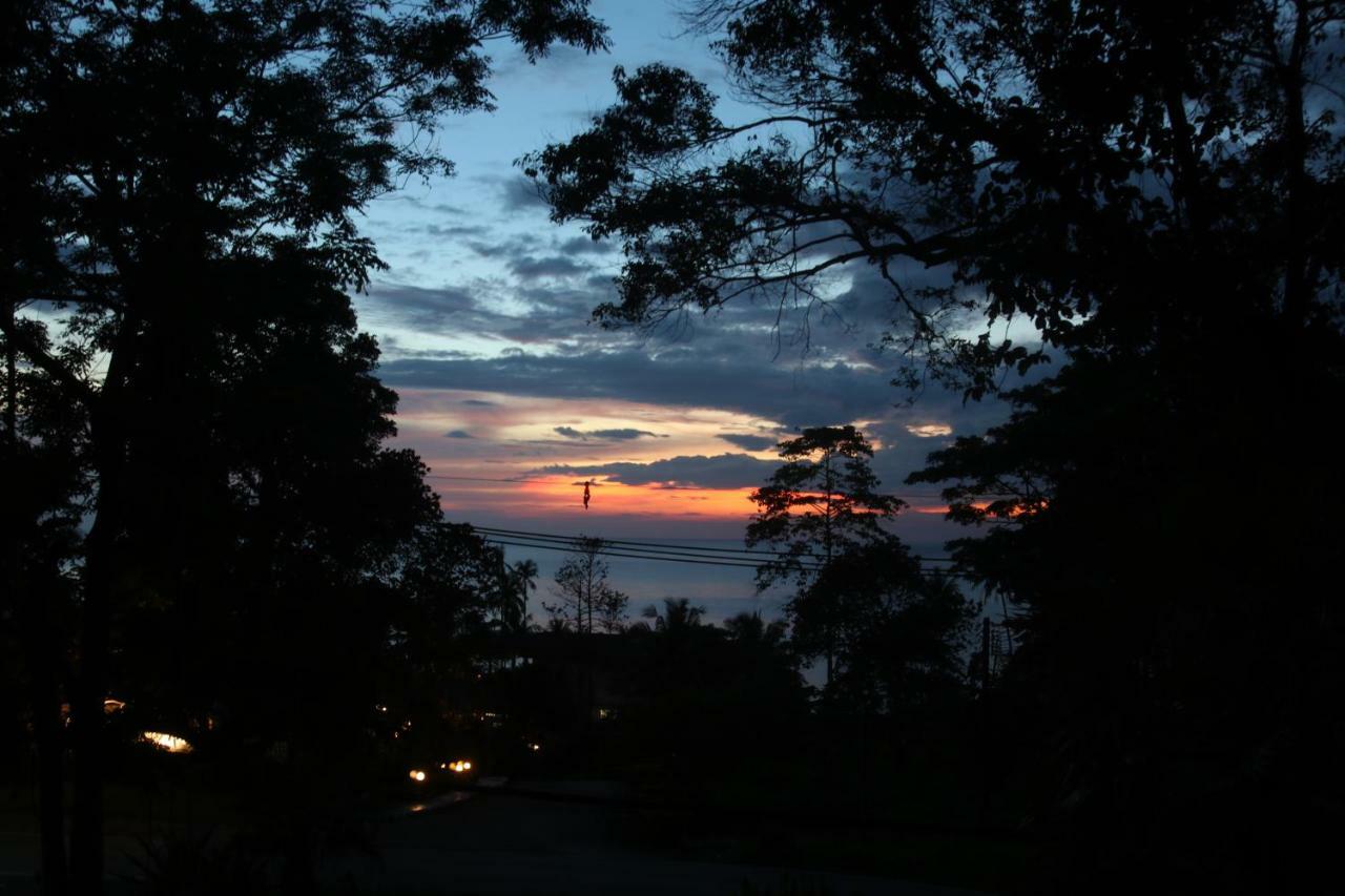 เลซี่ รีพับลิค Hotel เกาะช้าง ภายนอก รูปภาพ